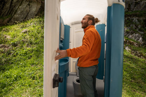 Best Portable restroom trailer rental  in Naples, UT